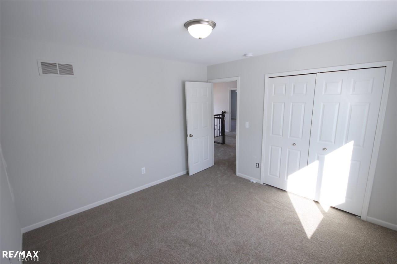 33452 Klein Road Fraser, MI 48026 - Photo 27 of 37 31351453-26.JPG