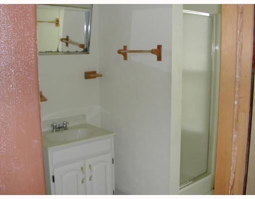 207 Community Park Road Vandergrift, PA 15690 - Photo 4 of 6 Other. BATH