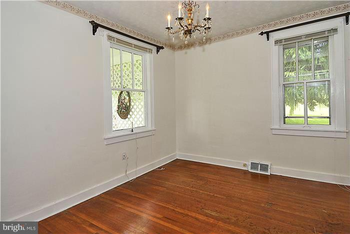 24710 Frederick Road Clarksburg, MD 20871 - Photo 24 of 30 Bedroom