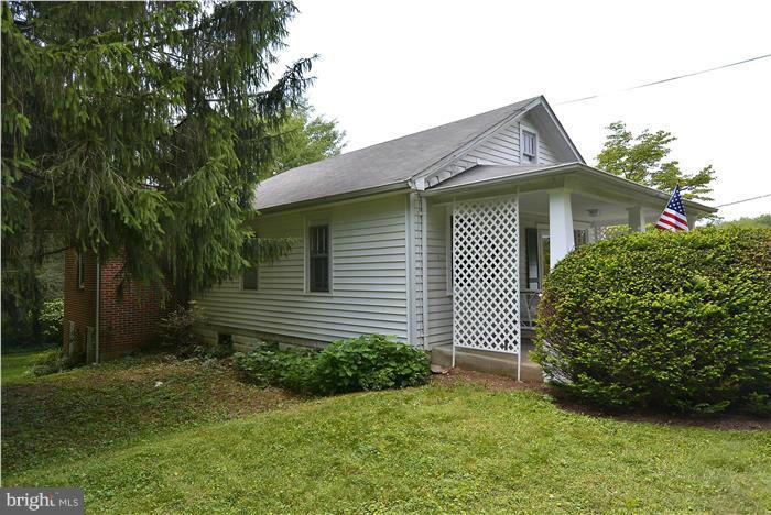 24710 Frederick Road Clarksburg, MD 20871 - Photo 4 of 30 Side view