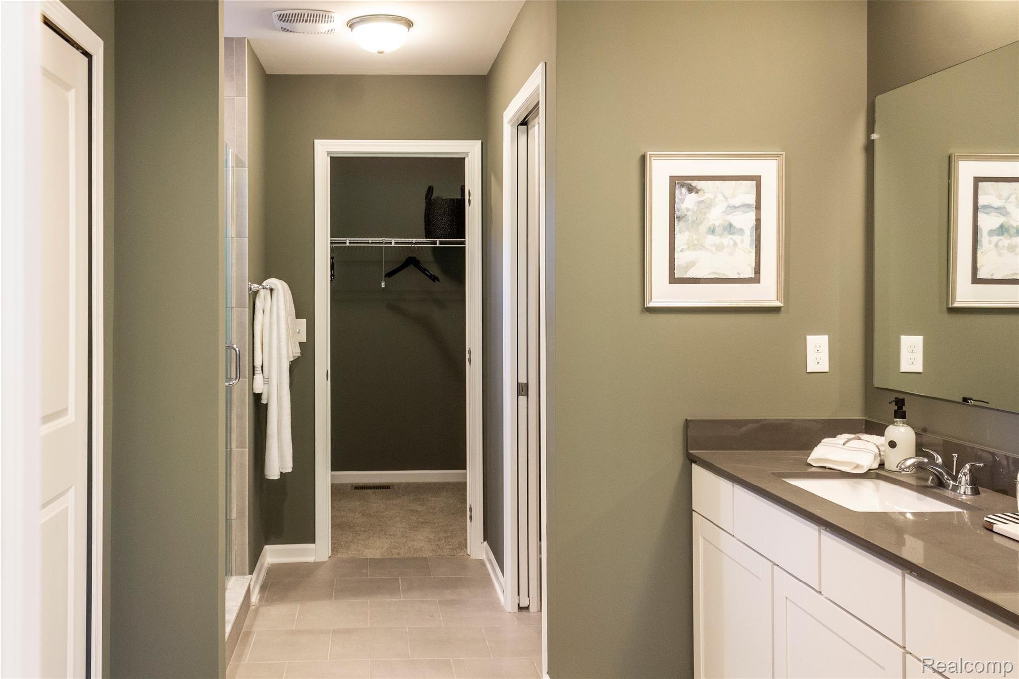 8870 Island Lake Road Dexter, MI 48130 - Photo 12 of 21 Willow Woods Columbia (31).jpg