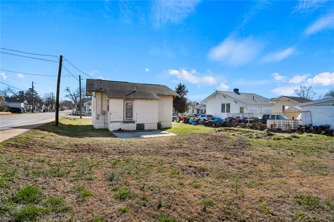 29 Humbert Street Seneca, SC 29678 - Photo 22 of 24