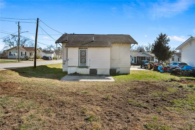 $105,000 | 29 Humbert Street, Seneca, SC 29678