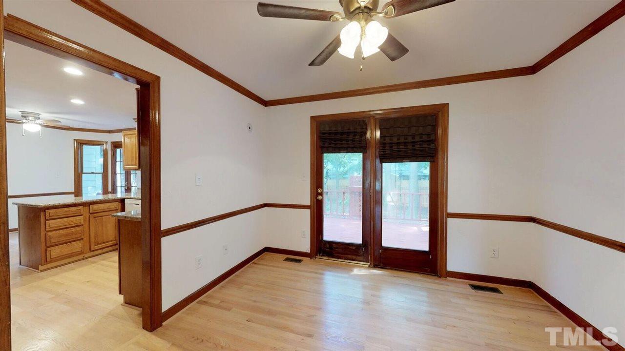 5913 Stable Court Raleigh, NC 27612 - Photo 6 of 25 a view of an entryway