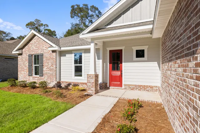 $3,000 | 105 Spruce Street, Freeport, FL 32439