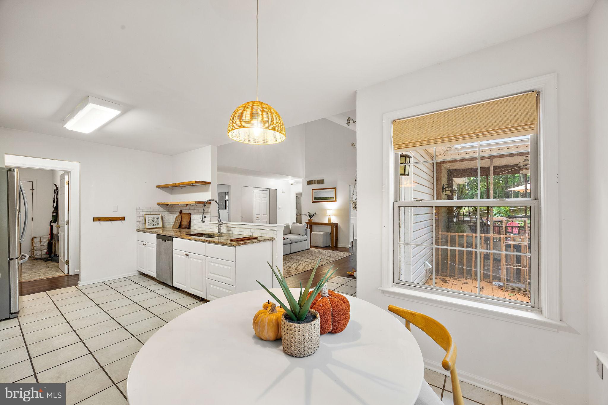 40 Arizona State Drive Newark, DE 19713 - Photo 11 of 50 Bright and inviting kitchen with cozy charm.