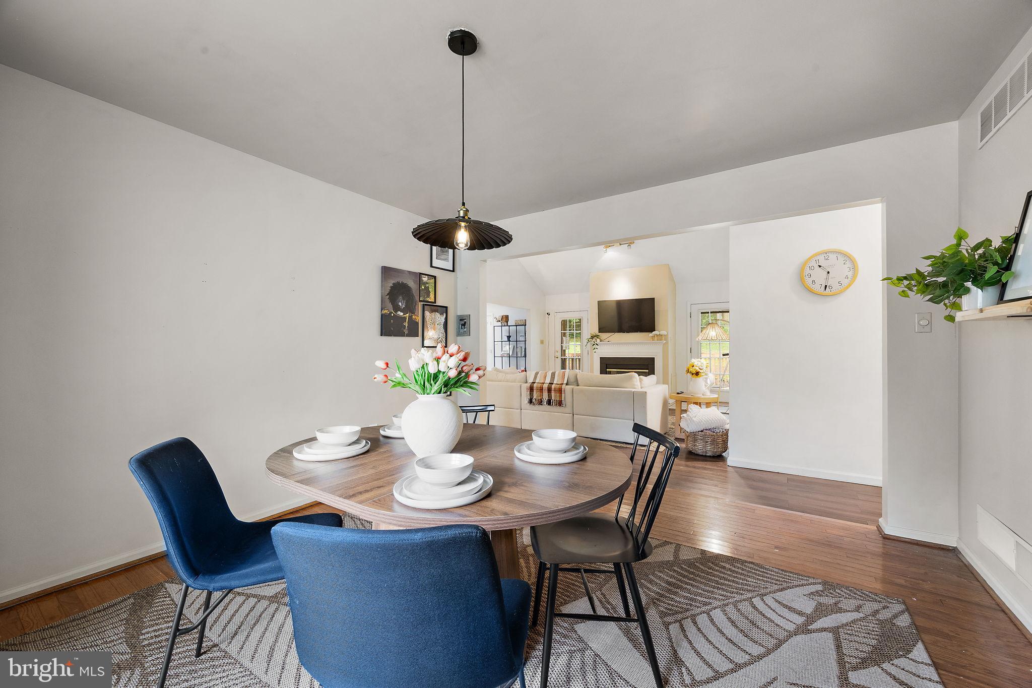 40 Arizona State Drive Newark, DE 19713 - Photo 15 of 50 Charming dining space with modern elegance.