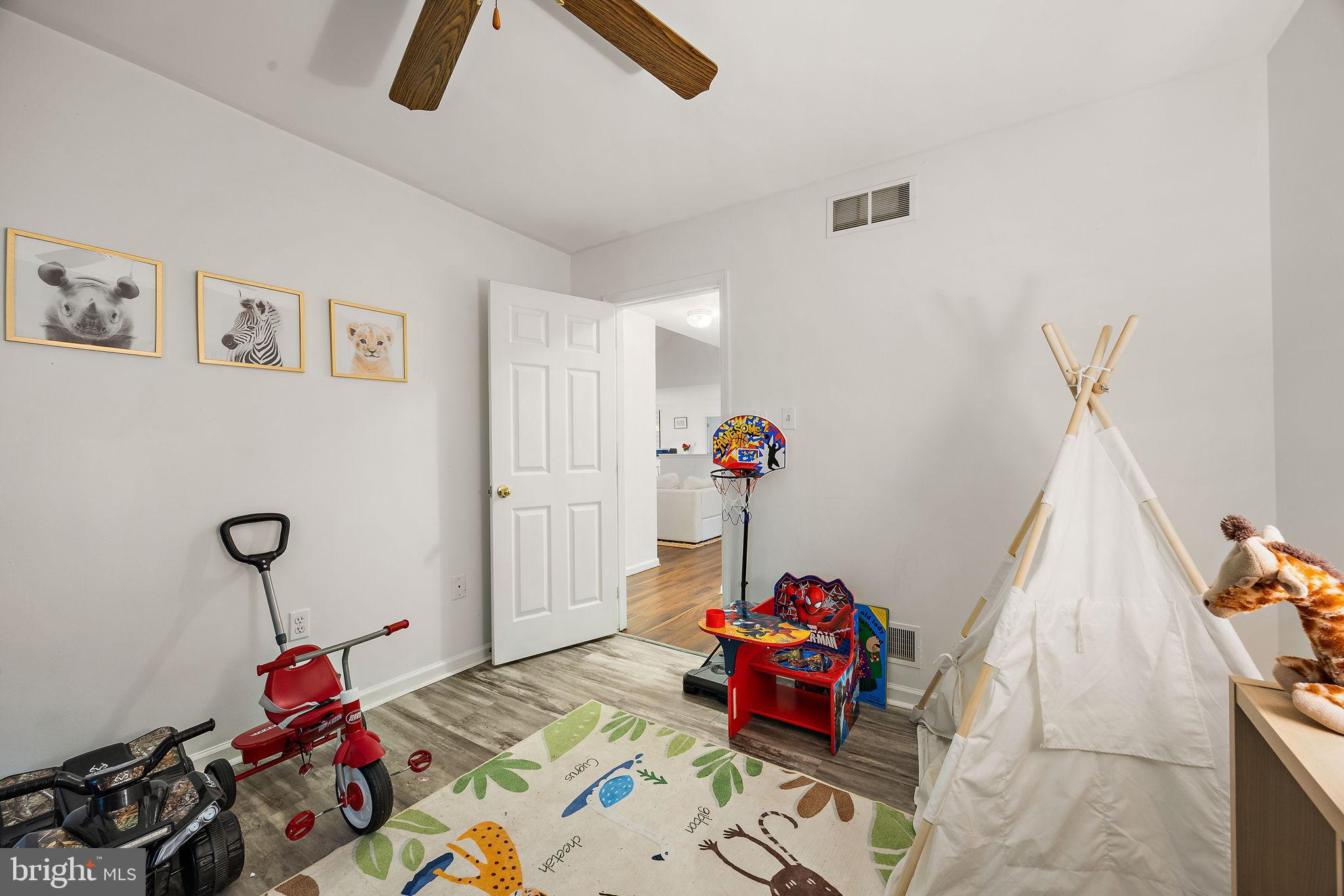 40 Arizona State Drive Newark, DE 19713 - Photo 25 of 50 Charming playroom with whimsical decor.