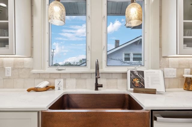 $1,300,000 | 1304 Ashwood Avenue, Nashville, TN 37212