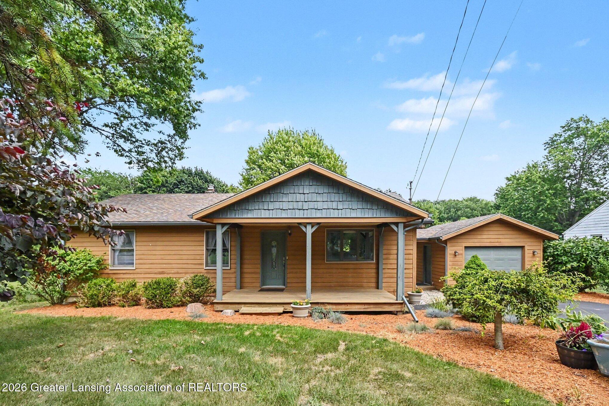 15583 Turner Road Lansing, MI 48906 - Photo 2 of 23 007_file_9826