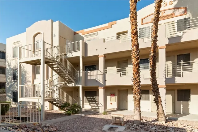 $117,900 | 2028 Mesquite Lane, Unit 302, Laughlin, NV 89029