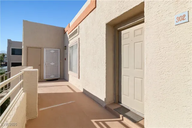 $117,900 | 2028 Mesquite Lane, Unit 302, Laughlin, NV 89029
