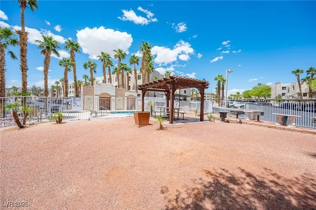 $117,900 | 2028 Mesquite Lane, Unit 302, Laughlin, NV 89029