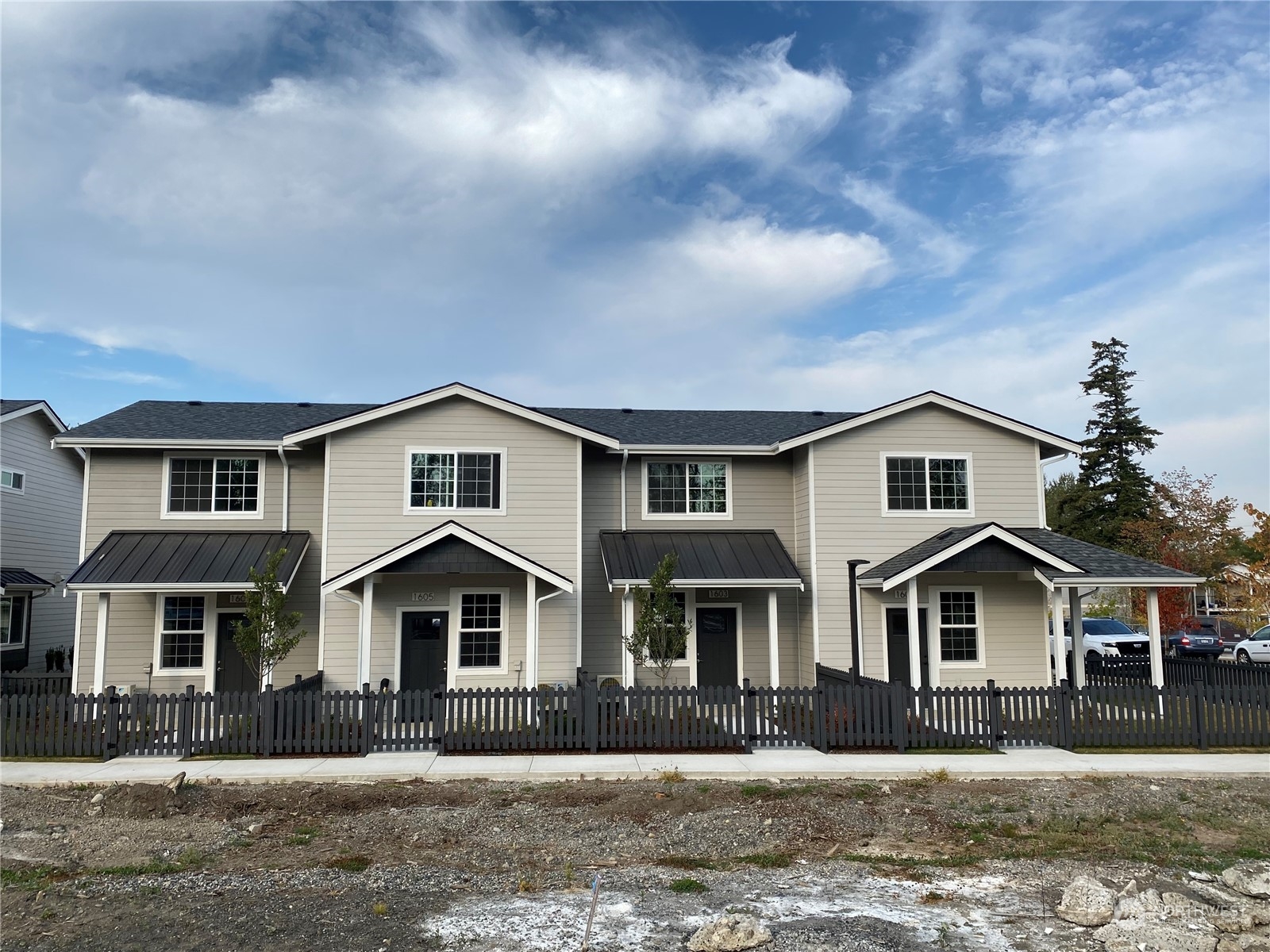 1601 Sunup Loop Bellingham, WA 98226 - Photo 2 of 31 Gallery Image 2
