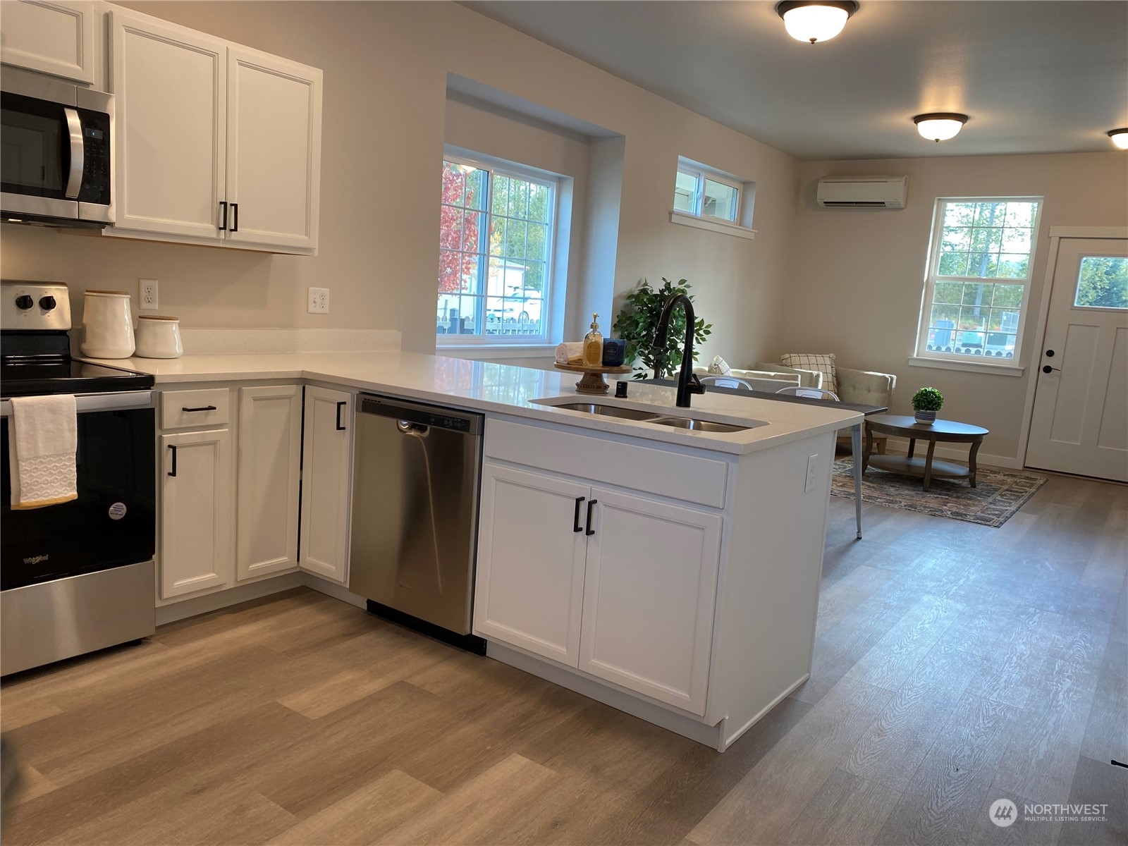 1601 Sunup Loop Bellingham, WA 98226 - Photo 8 of 31 Gallery Image 8