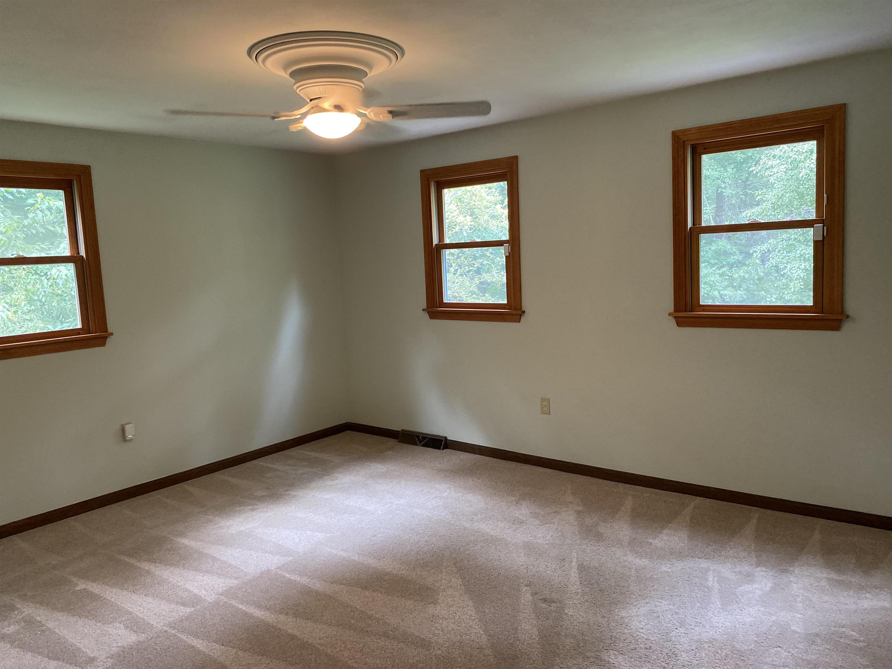 12 Beechwood Road Hudson, NH 03051 - Photo 15 of 37 Gallery Image 15