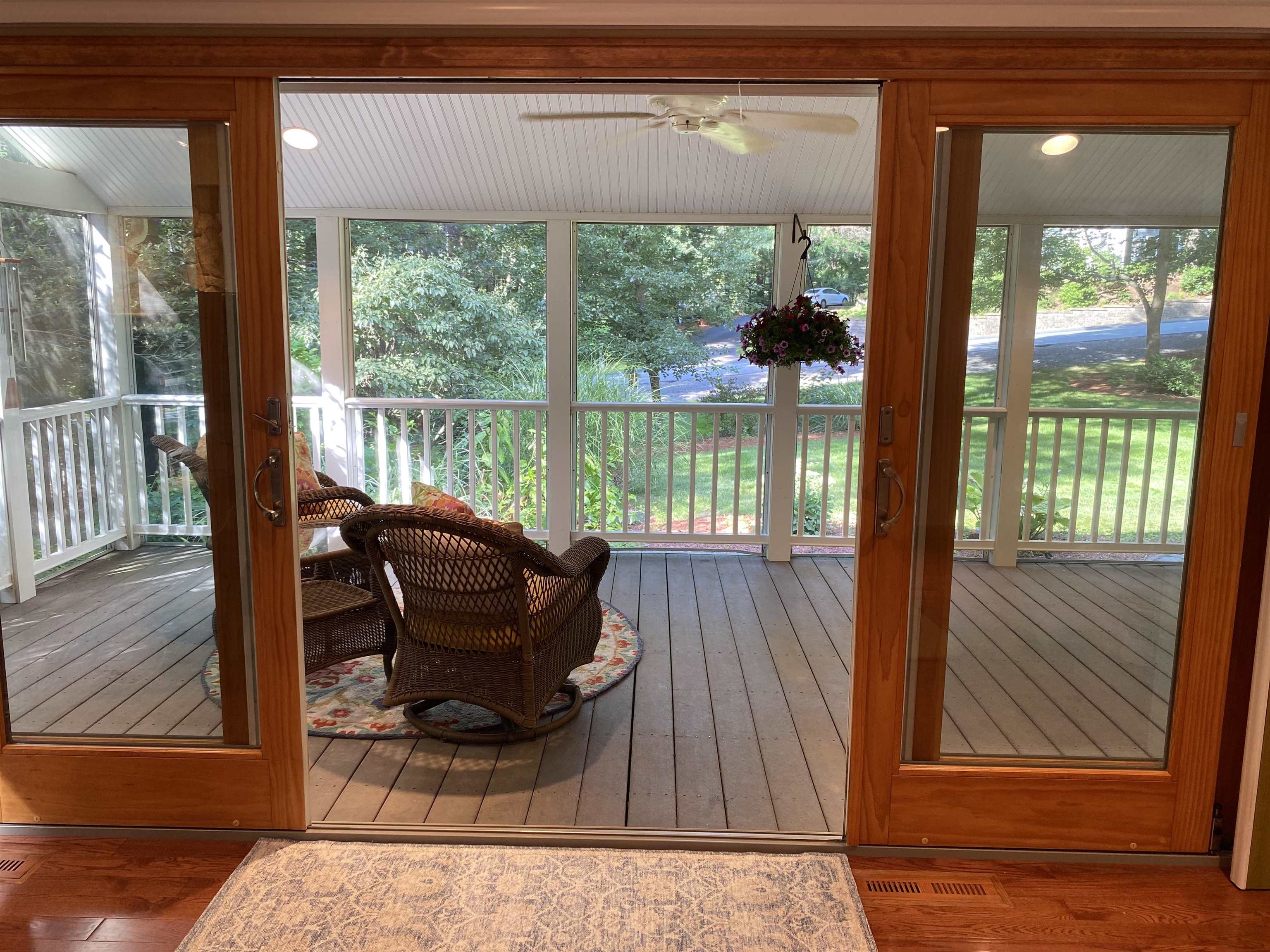 12 Beechwood Road Hudson, NH 03051 - Photo 7 of 37 Gallery Image 7