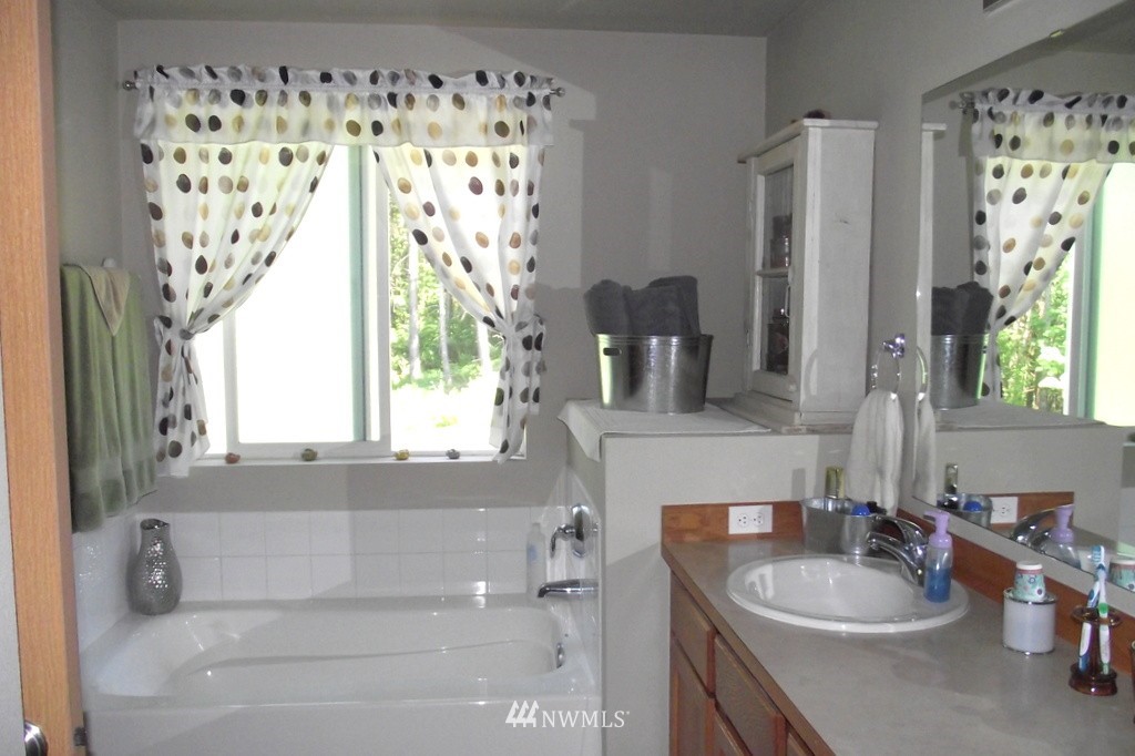 358-52 Halliday Road Centralia, WA 98531 - Photo 9 of 25 Gallery Image 9