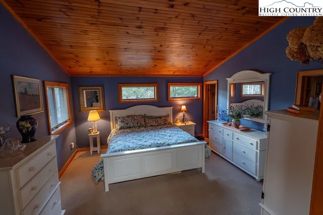 $890,000 | 949-951 Watauga River Road, Sugar Grove, NC 28679