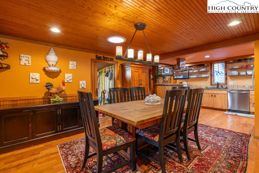 949-951 Watauga River Road Sugar Grove, NC 28679 - Photo 6 of 50