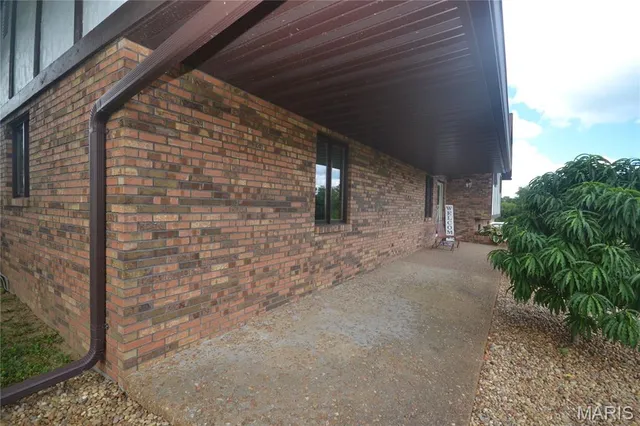 $499,000 | 2606 Imbs Station Road, Millstadt, IL 62260