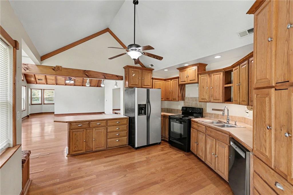 322 Riverfront Road Atchison, KS 66002 - Photo 11 of 43