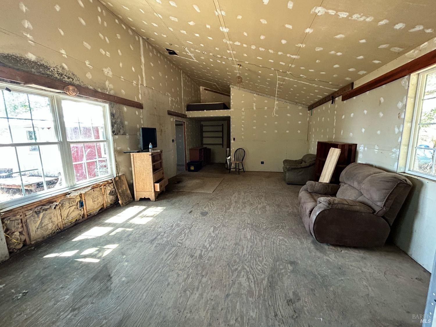 74250 Island Mountain Road Garberville, CA 95542 - Photo 43 of 77