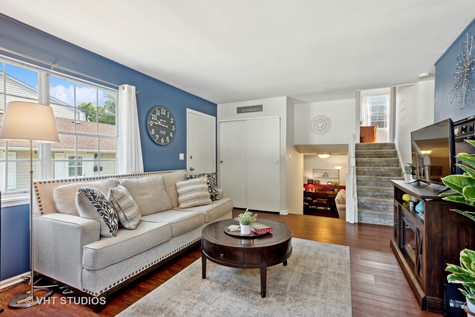 1651 Timber Trail Wheaton, IL 60189 - Photo 5 of 26 a living room with furniture and a flat screen tv