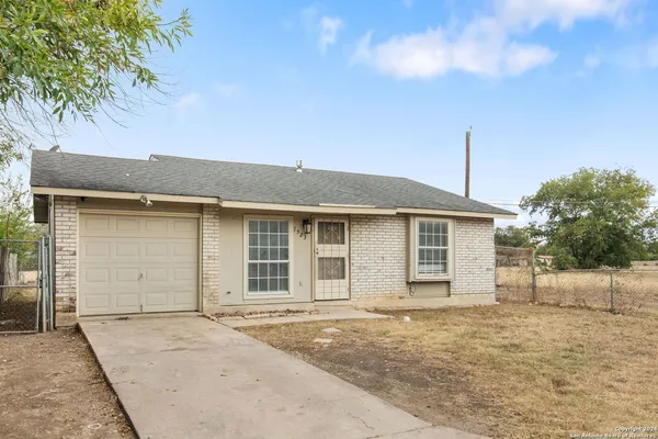 $1,250 | 1523 Noble Oak Drive, San Antonio, TX 78227