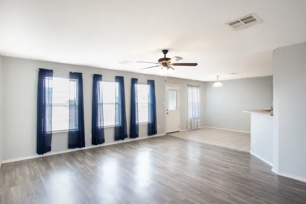 $329,900 | 210 King Ridge Drive, Buda, TX 78610