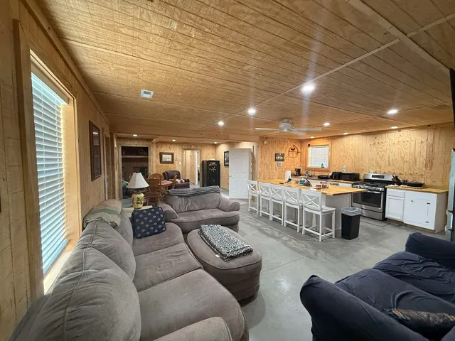 $209,000 | 445 West Willow Pond Road, Johnsonville, SC 29555