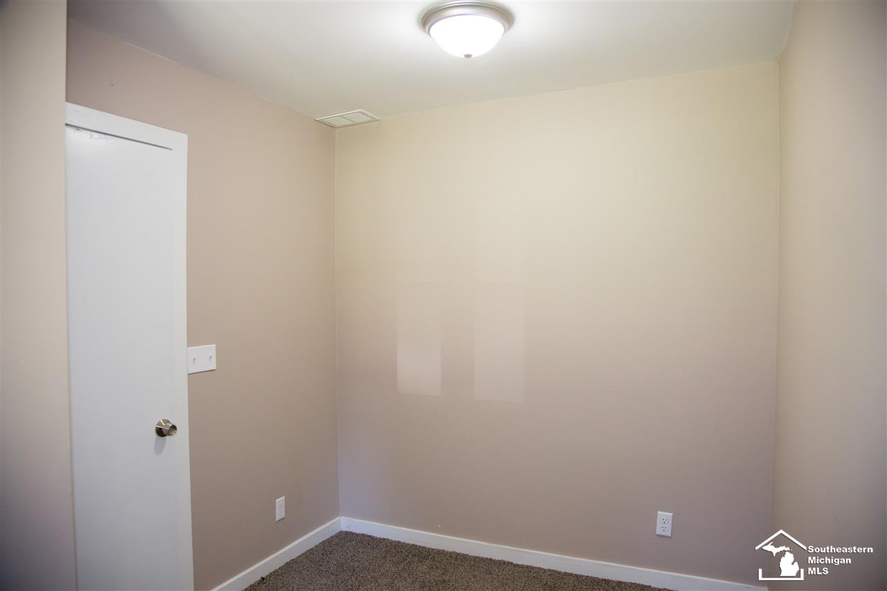 26466 Wick Road Taylor, MI 48180 - Photo 10 of 20