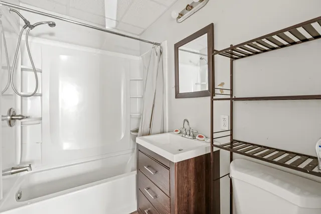 $490,000 | 174 Bartlett Street, Lewiston, ME 04240