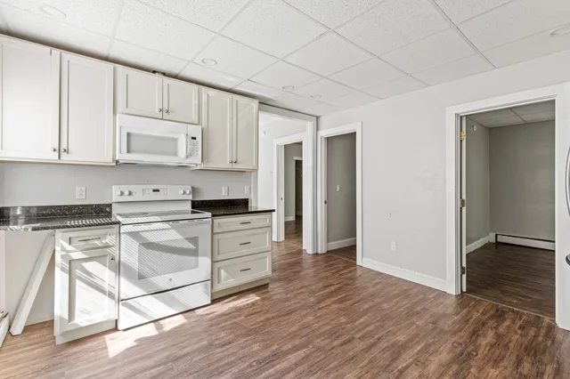 $490,000 | 174 Bartlett Street, Lewiston, ME 04240