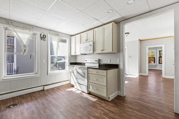 $470,000 | 174 Bartlett Street, Lewiston, ME 04240