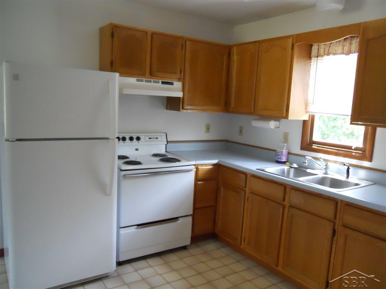 1814 Rhodes Street Reese, MI 48757 - Photo 5 of 28 31296646-4.JPG