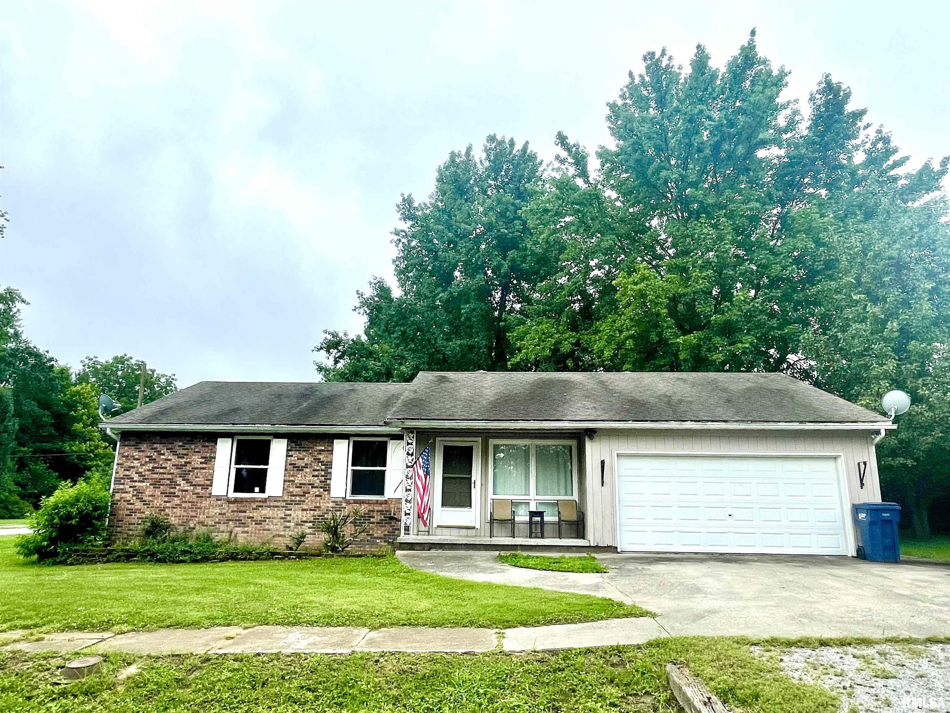 210 Johnson Street Valier, IL 62891 - Photo 1 of 20 Gallery Image 1