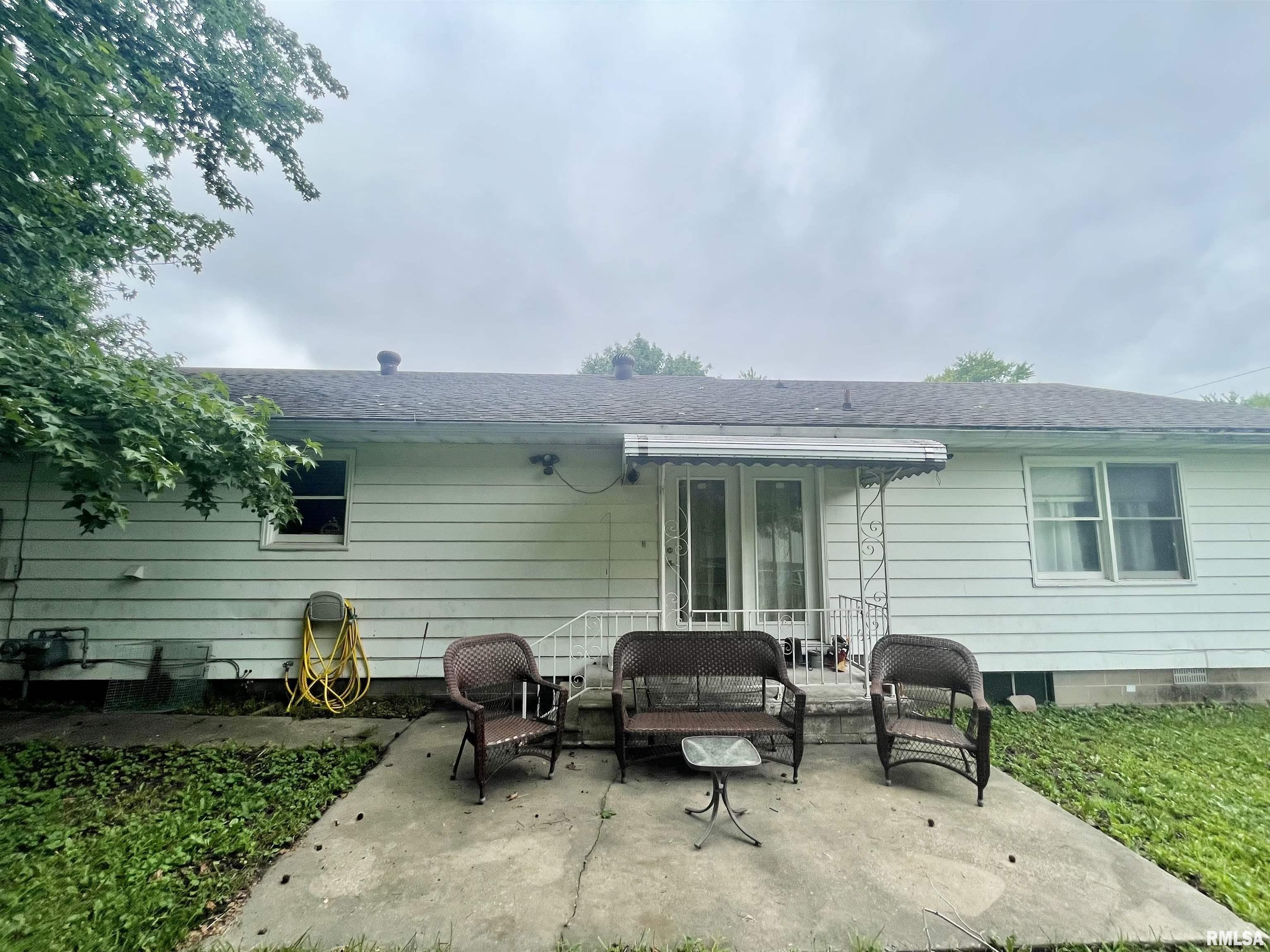 210 Johnson Street Valier, IL 62891 - Photo 16 of 20 Gallery Image 16
