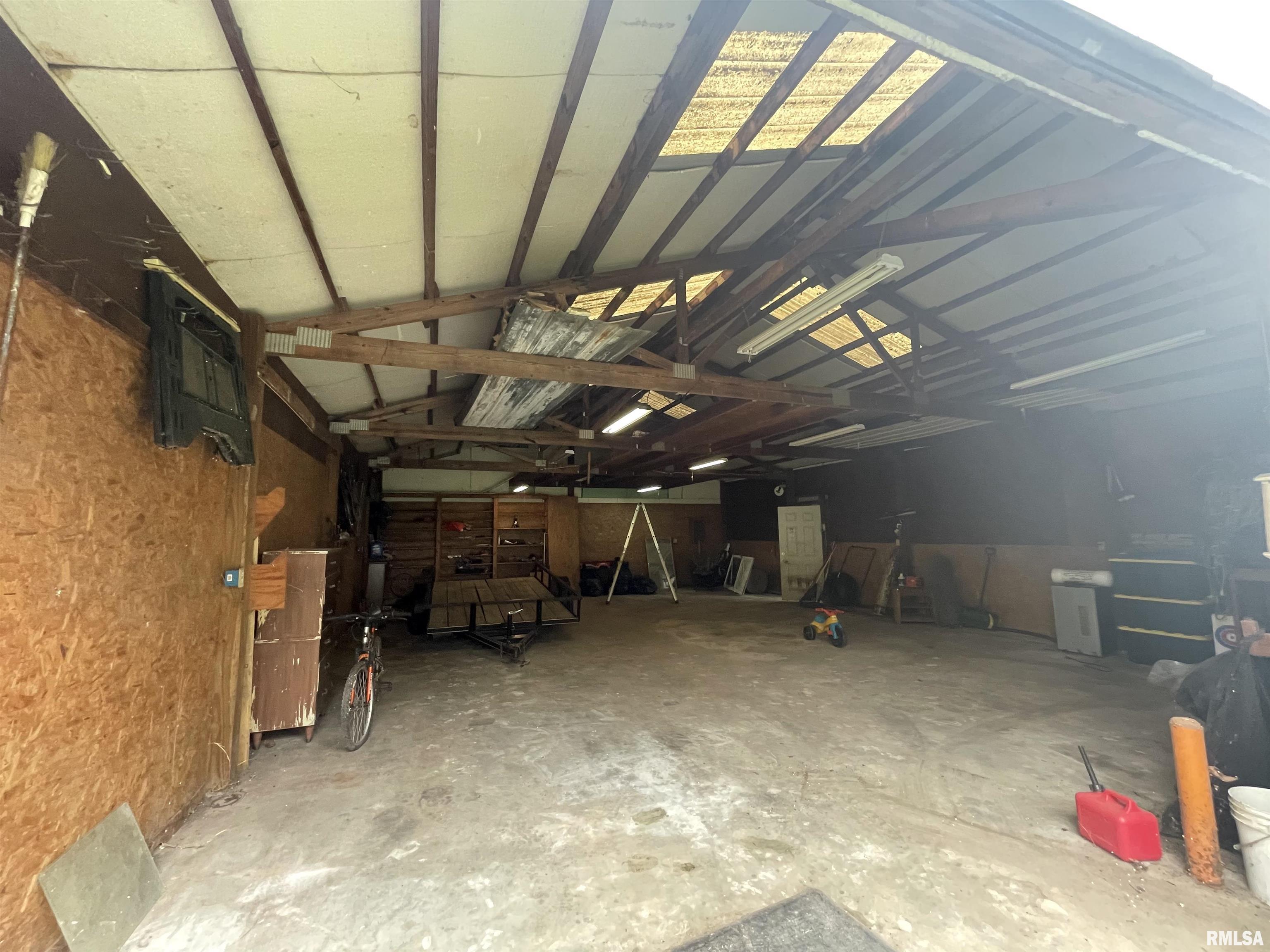 210 Johnson Street Valier, IL 62891 - Photo 6 of 20 Gallery Image 6