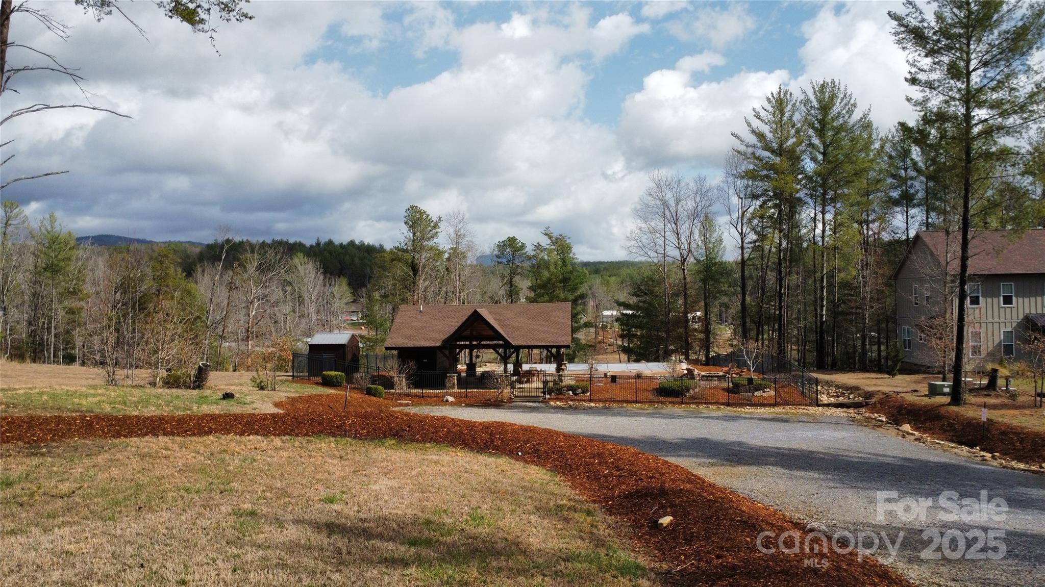 26 Peninsula Reserve Road, Unit 26 Nebo, NC 28761 - Photo 16 of 20