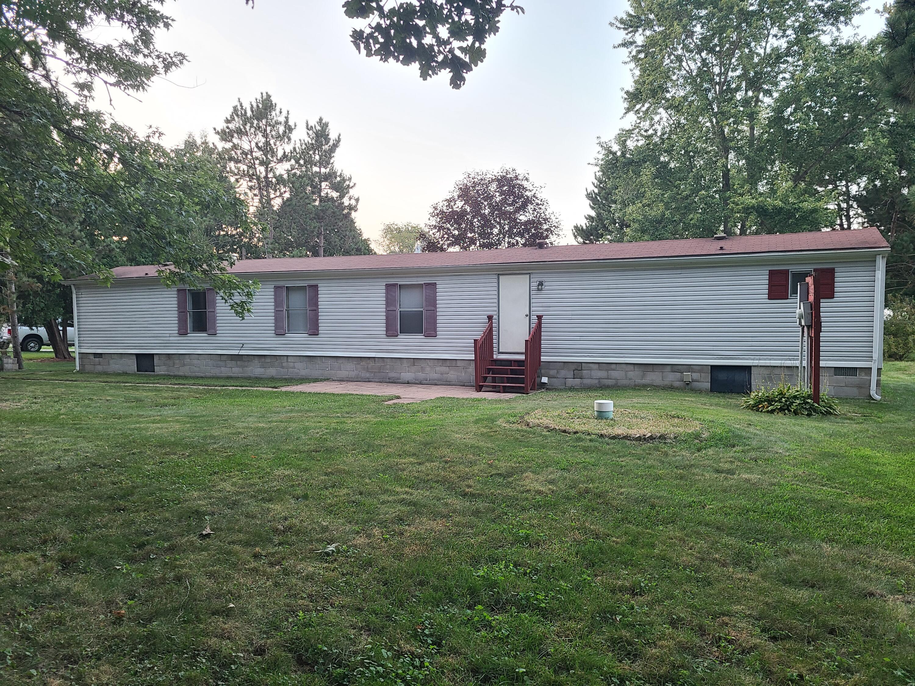 4381 Hawthorn Road Wheatfield, IN 46392 - Photo 17 of 18 3000x2250