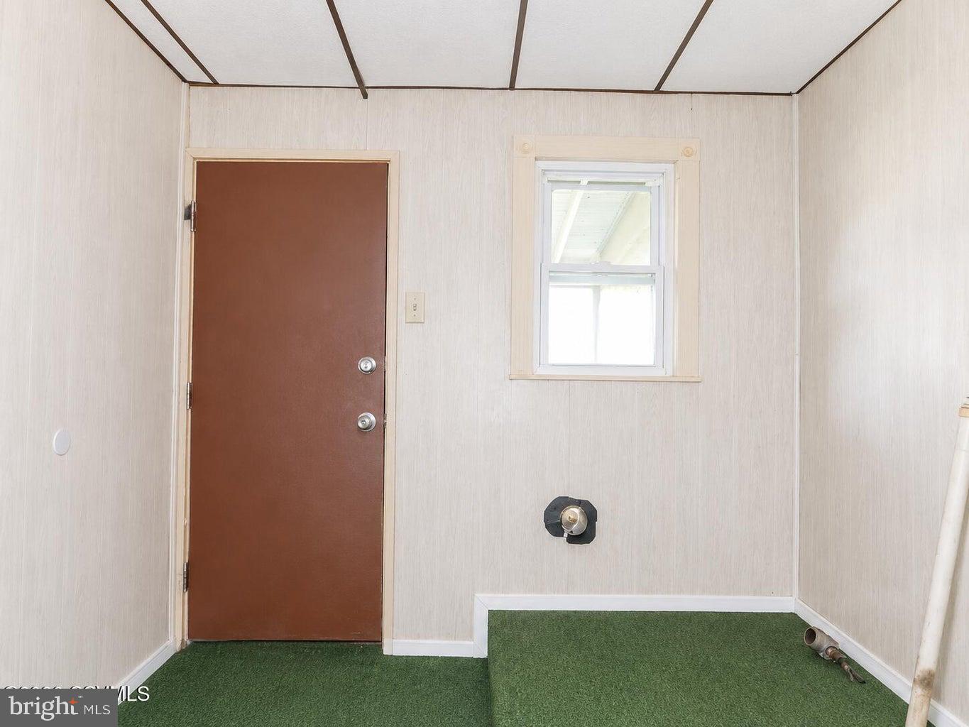 23 North 6th Street Shamokin, PA 17872 - Photo 7 of 17