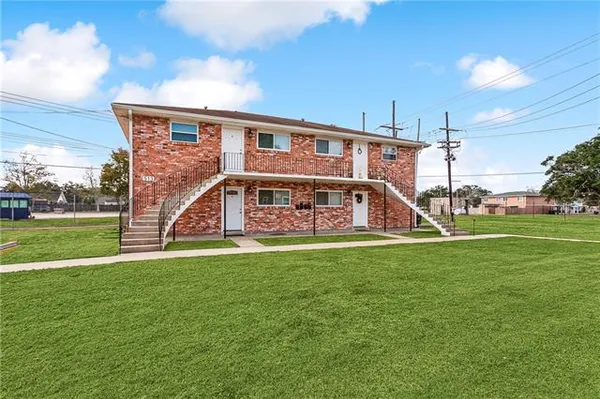 $1,400 | 513 Omega Street, Unit C, Belle Chasse, LA 70037
