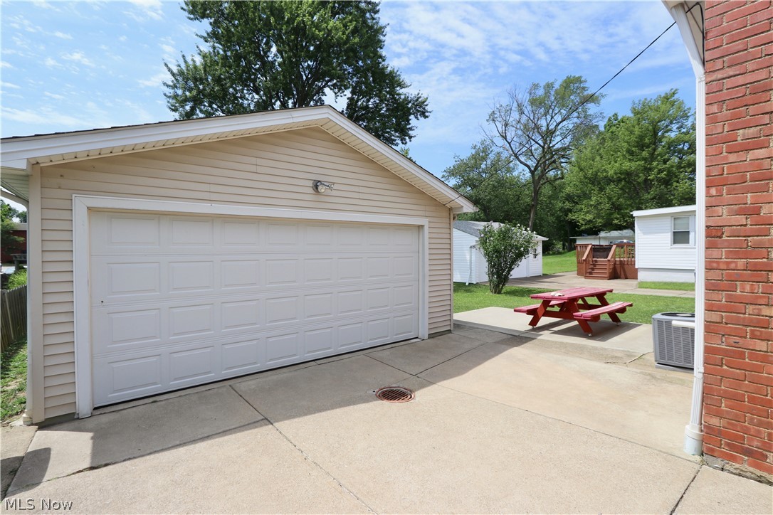 1424 Irene Road Lyndhurst, OH 44124 - Photo 14 of 17