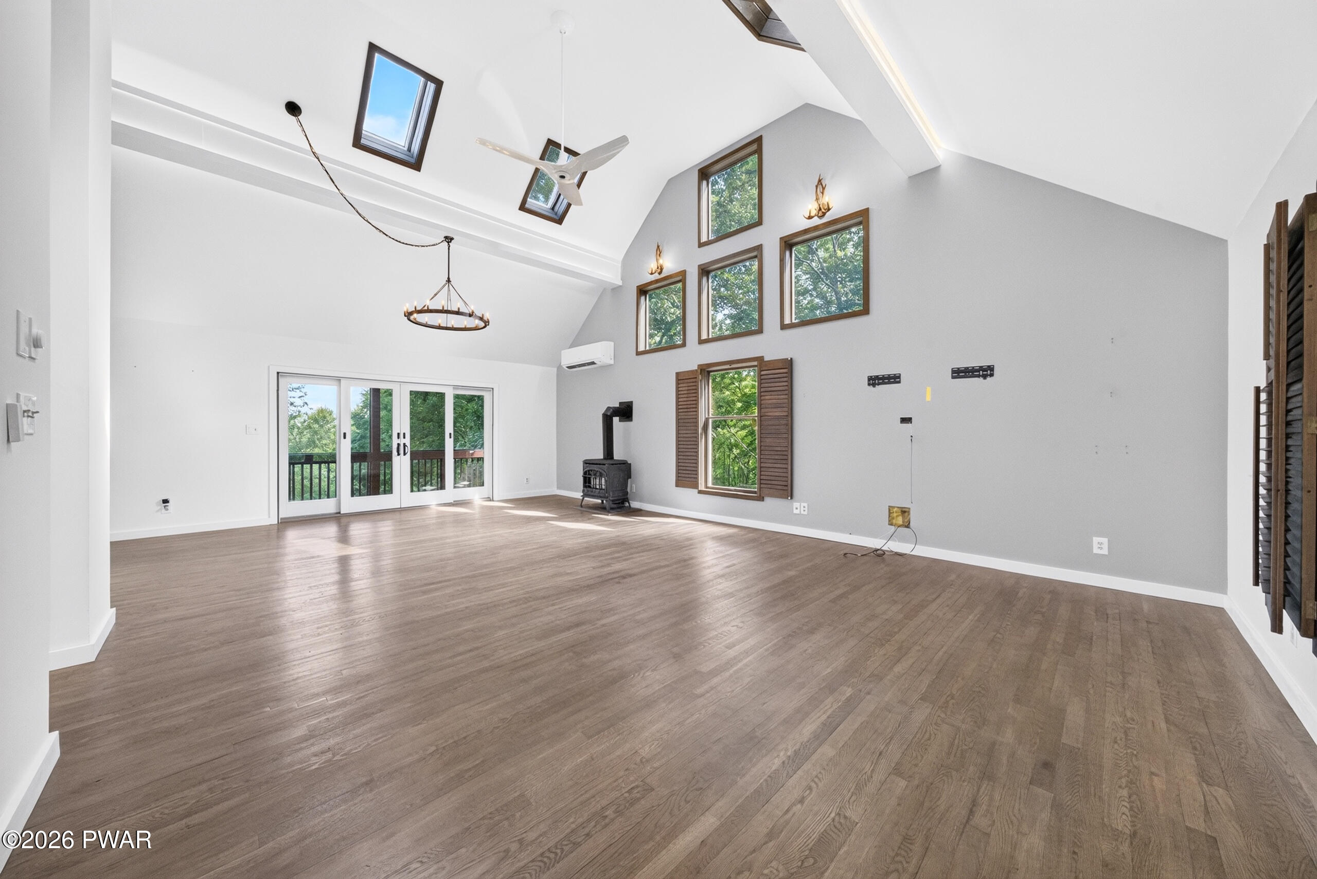 449 Cummins Hill Road Milford, PA 18337 - Photo 6 of 41 Gallery Image 6