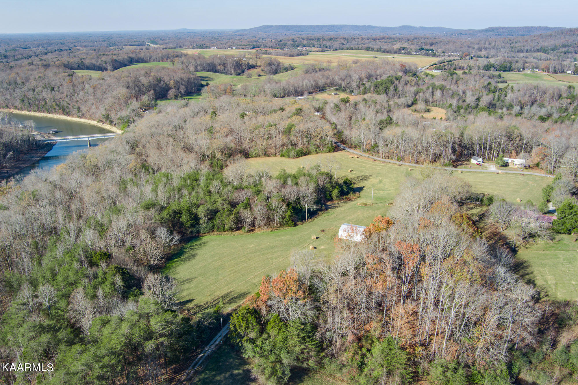 21.60 North Ben Road Quebeck, TN 38579 - Photo 2 of 9 mls-MAX_0030_HDR