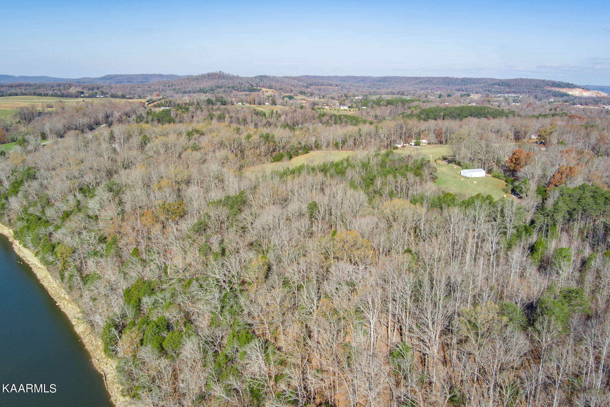 21.60 North Ben Road Quebeck, TN 38579 - Photo 3 of 9 mls-MAX_0004_HDR