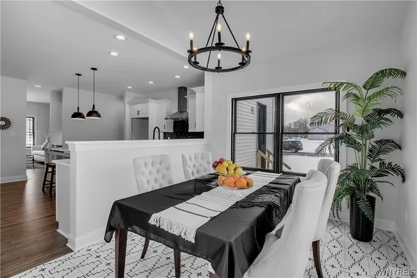 $989,900 | 4 Streamsong Court, Amherst, NY 14051