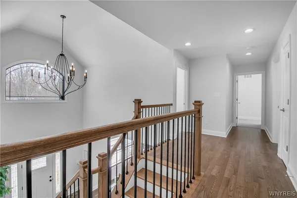 $989,900 | 4 Streamsong Court, Amherst, NY 14051