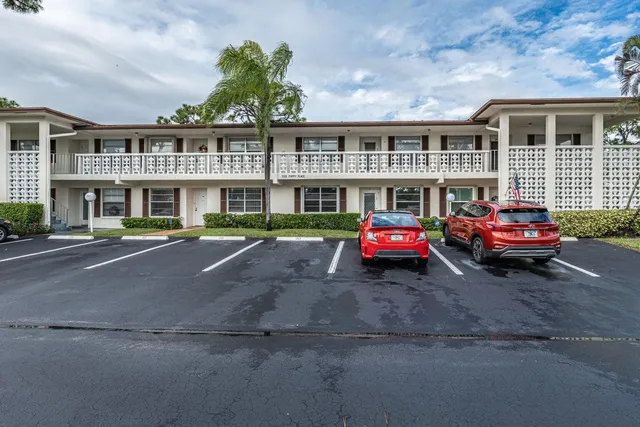 $165,000 | 5321 Poppy Place, Unit 203, Delray Beach, FL 33484